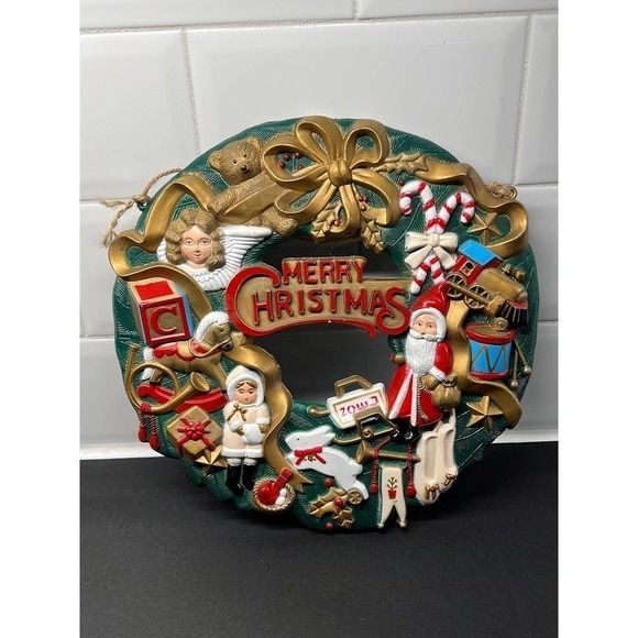 Merry Christmas Hard Molded Wreath decorated with iconic symbols‎ - Picture 1 of 4